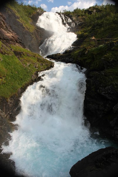 Водопад Kjosfossen