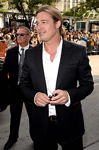 Нажмите на изображение для увеличения. 

Название:	brad-pitt-090613-_5.jpg 
Просмотров:	768 
Размер:	56.5 Кб 
ID:	4953