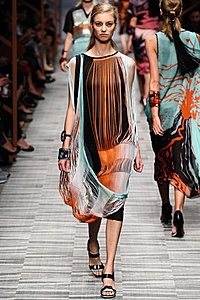 Нажмите на изображение для увеличения. 

Название:	Missoni9.jpg 
Просмотров:	996 
Размер:	50.9 Кб 
ID:	5101