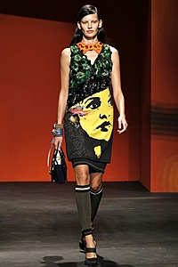 Нажмите на изображение для увеличения. 

Название:	Prada1.jpg 
Просмотров:	1366 
Размер:	48.8 Кб 
ID:	5150