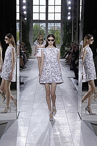 Нажмите на изображение для увеличения. 

Название:	Balenciaga6.jpg 
Просмотров:	1462 
Размер:	45.0 Кб 
ID:	5174