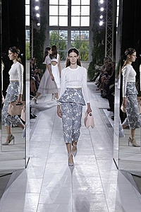 Нажмите на изображение для увеличения. 

Название:	Balenciaga4.jpg 
Просмотров:	1284 
Размер:	45.3 Кб 
ID:	5176