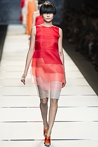 Нажмите на изображение для увеличения. 

Название:	Fendi1.jpg 
Просмотров:	1376 
Размер:	37.4 Кб 
ID:	5188