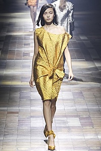 Нажмите на изображение для увеличения. 

Название:	Lanvin1.jpg 
Просмотров:	1154 
Размер:	39.0 Кб 
ID:	5198