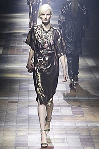 Нажмите на изображение для увеличения. 

Название:	Lanvin4.jpg 
Просмотров:	1250 
Размер:	39.2 Кб 
ID:	5205