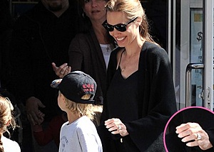 Нажмите на изображение для увеличения. 

Название:	jolie-ring-100113sp.jpg 
Просмотров:	1328 
Размер:	24.6 Кб 
ID:	5456