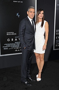 Нажмите на изображение для увеличения. 

Название:	george-clooney-sandra-100113-_3.jpg 
Просмотров:	1354 
Размер:	50.7 Кб 
ID:	5463