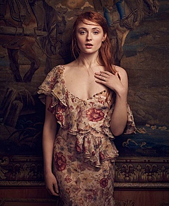 Нажмите на изображение для увеличения. 

Название:	sophie-turner-photoshoot-for-the-edit-magazine-april-2016-8.jpg 
Просмотров:	497 
Размер:	193.4 Кб 
ID:	8744