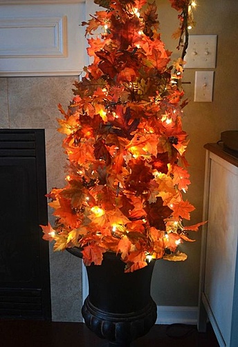 Нажмите на изображение для увеличения. 

Название:	easy-diy-fall-leaves-potted-topiary-tree-from-a-tomato-cage-crafts-repurposing-upcycling-seasona.jpg 
Просмотров:	794 
Размер:	134.3 Кб 
ID:	8909