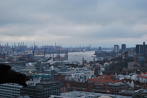 Нажмите на изображение для увеличения. 

Название:	Hamburg von oben.jpg 
Просмотров:	639 
Размер:	121.6 Кб 
ID:	9927