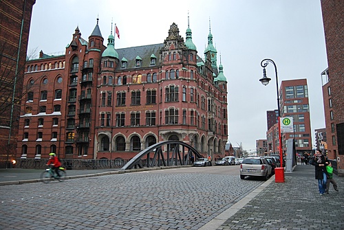Нажмите на изображение для увеличения. 

Название:	Hamburg rot.jpg 
Просмотров:	643 
Размер:	182.1 Кб 
ID:	9929
