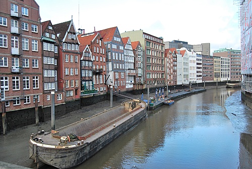 Нажмите на изображение для увеличения. 

Название:	Hamburg view.jpg 
Просмотров:	653 
Размер:	191.5 Кб 
ID:	9930