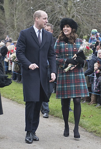 Нажмите на изображение для увеличения. 

Название:	kate-middleton-and-the-royal-family-christmas-day-service-in-king-s-lynn-4.jpg 
Просмотров:	41 
Размер:	169.2 Кб 
ID:	9897